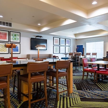 Holiday Inn Express Hotel & Suites Evanston By Ihg Exteriör bild
