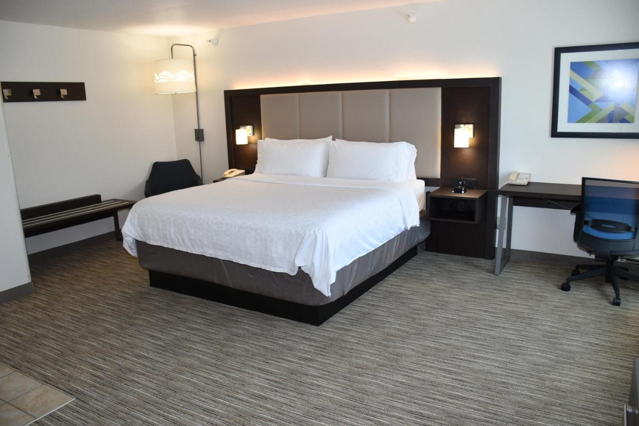 Holiday Inn Express Hotel & Suites Evanston By Ihg Rum bild