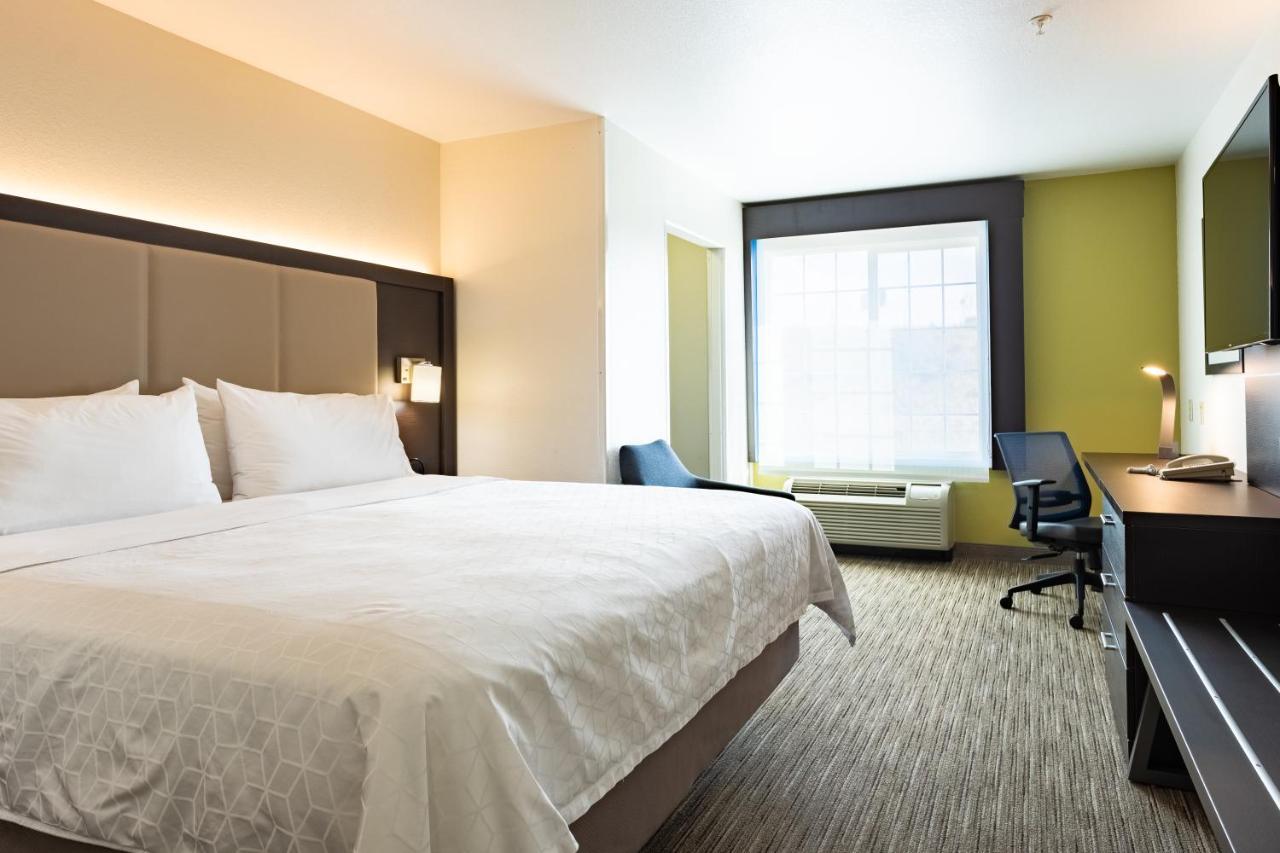 Holiday Inn Express Hotel & Suites Evanston By Ihg Exteriör bild