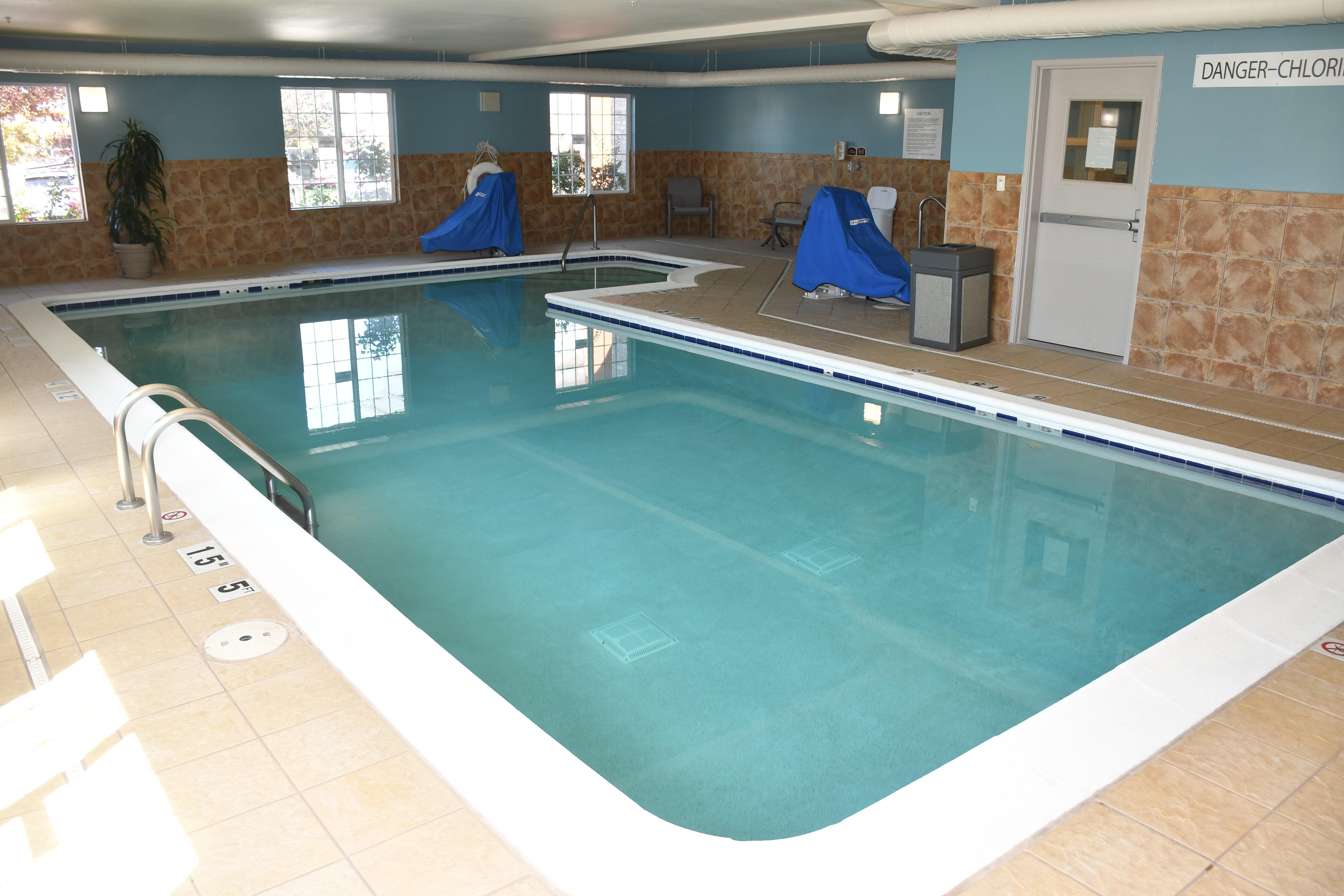 Holiday Inn Express Hotel & Suites Evanston By Ihg Exteriör bild