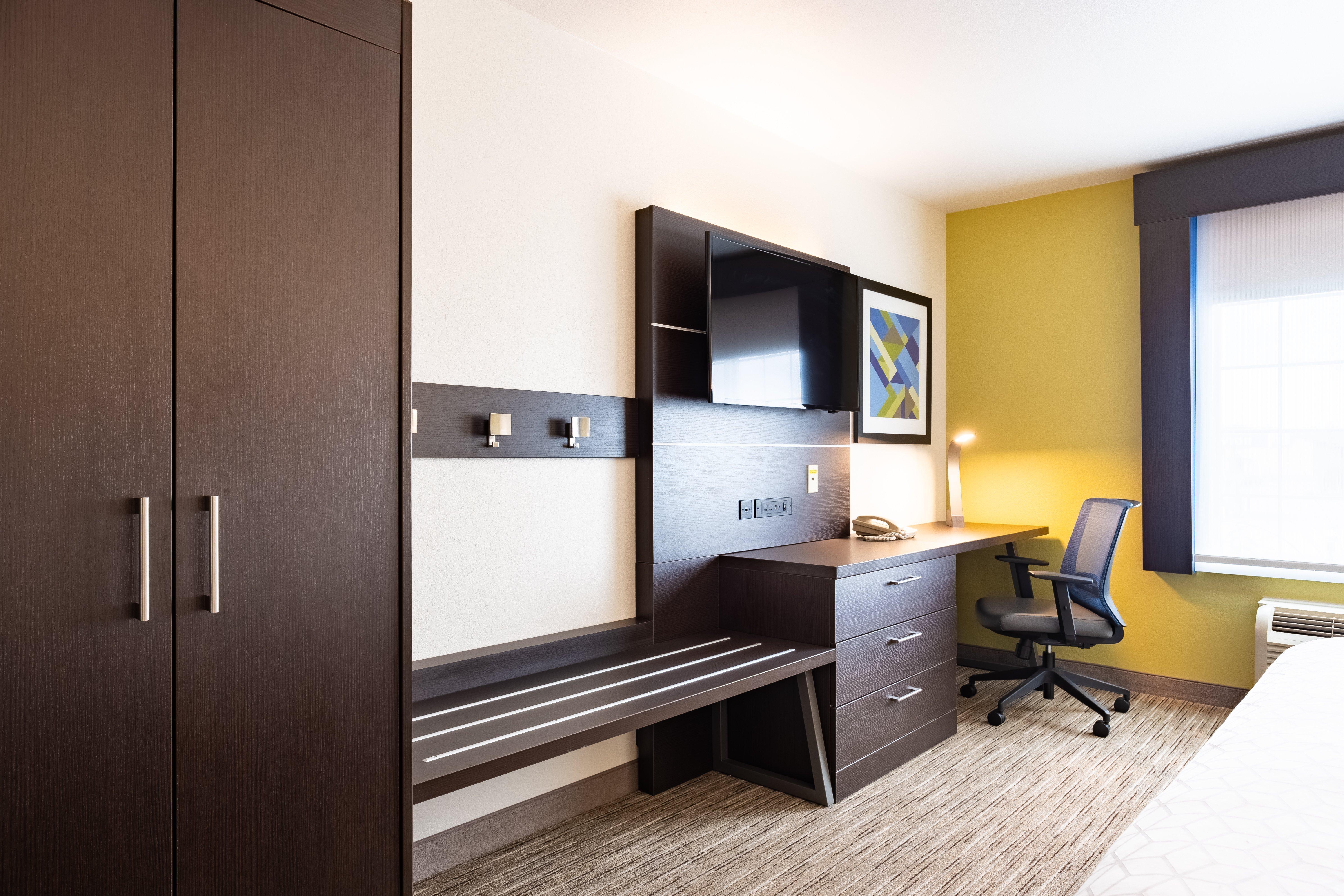 Holiday Inn Express Hotel & Suites Evanston By Ihg Exteriör bild