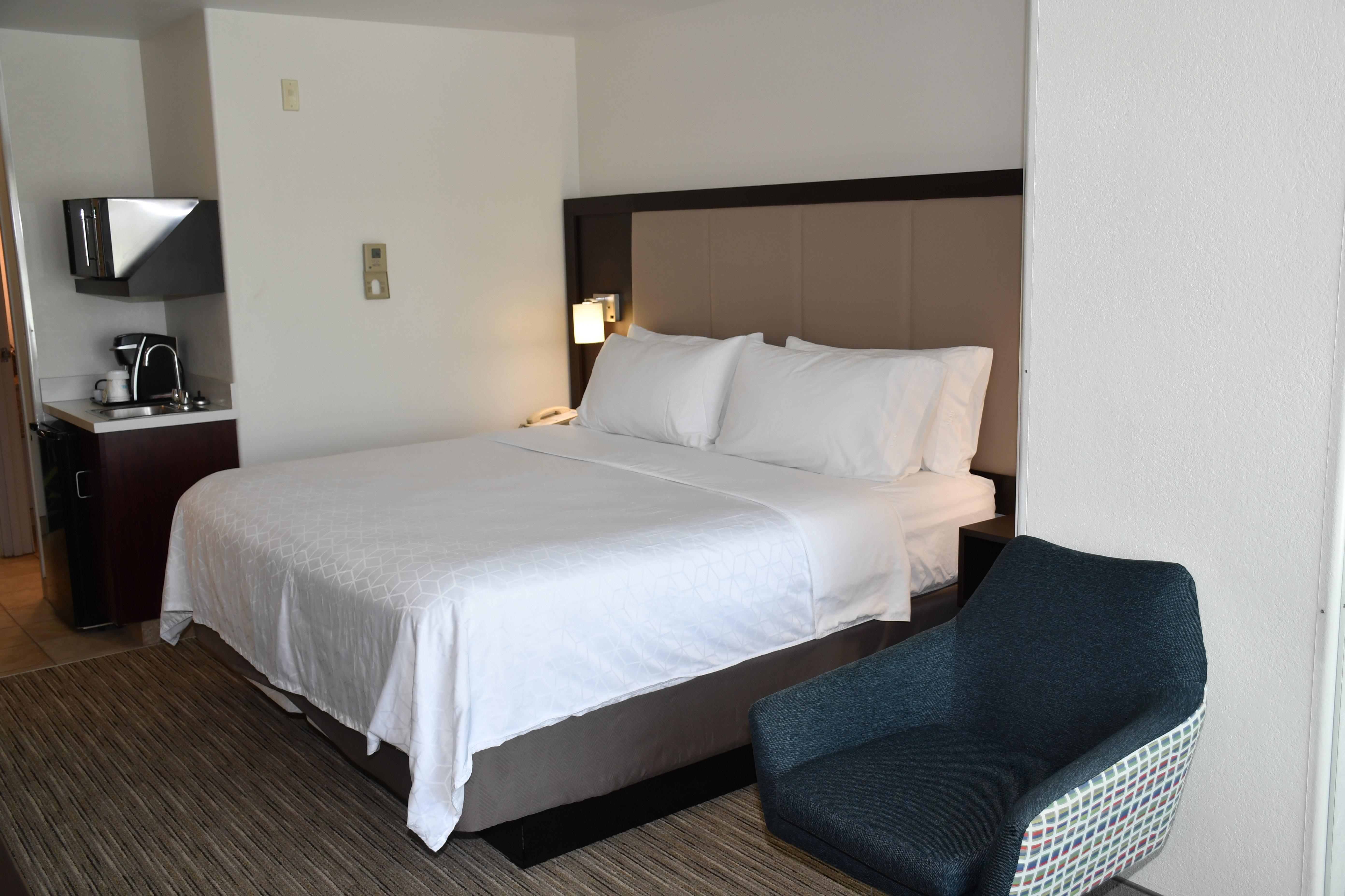 Holiday Inn Express Hotel & Suites Evanston By Ihg Exteriör bild