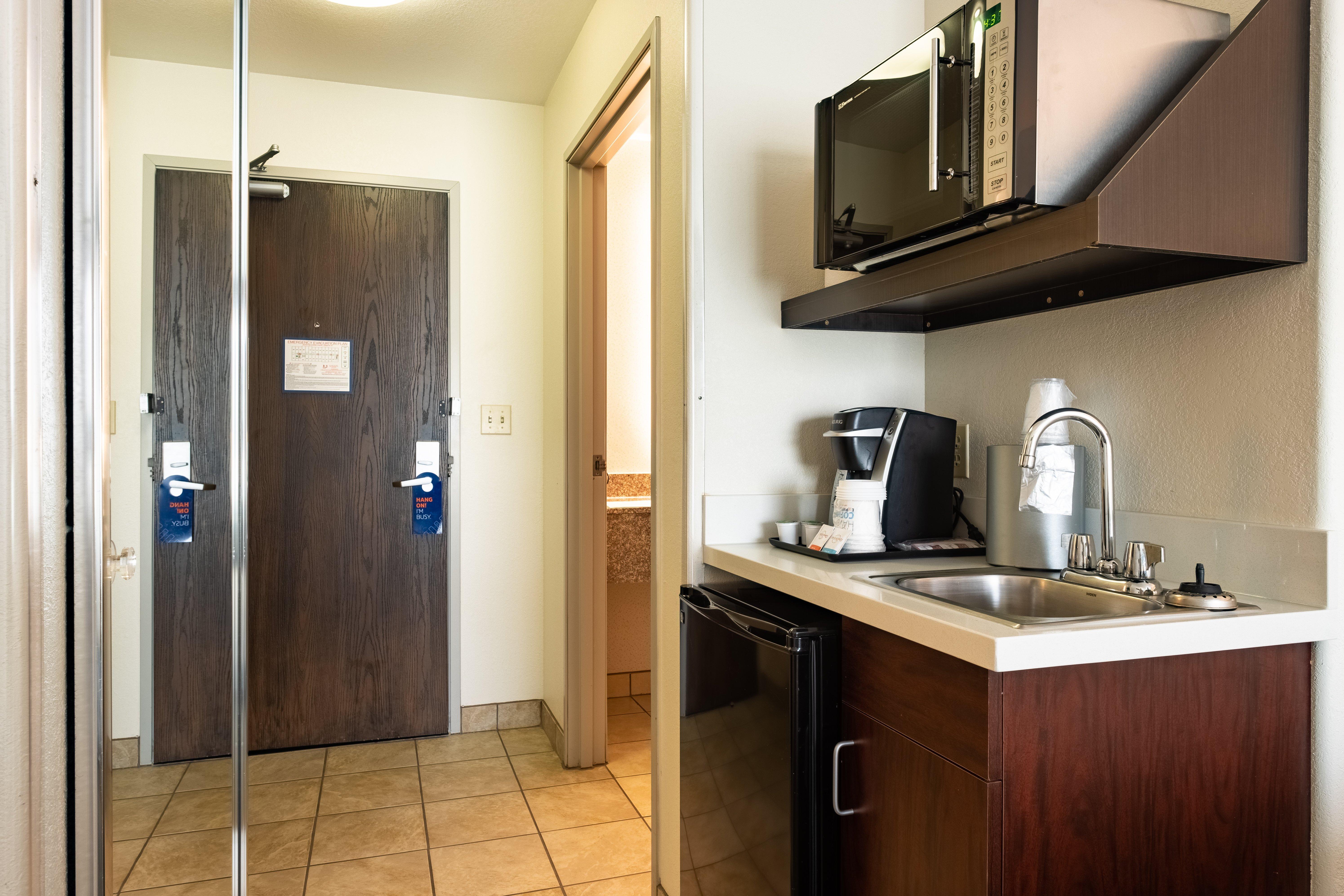 Holiday Inn Express Hotel & Suites Evanston By Ihg Exteriör bild
