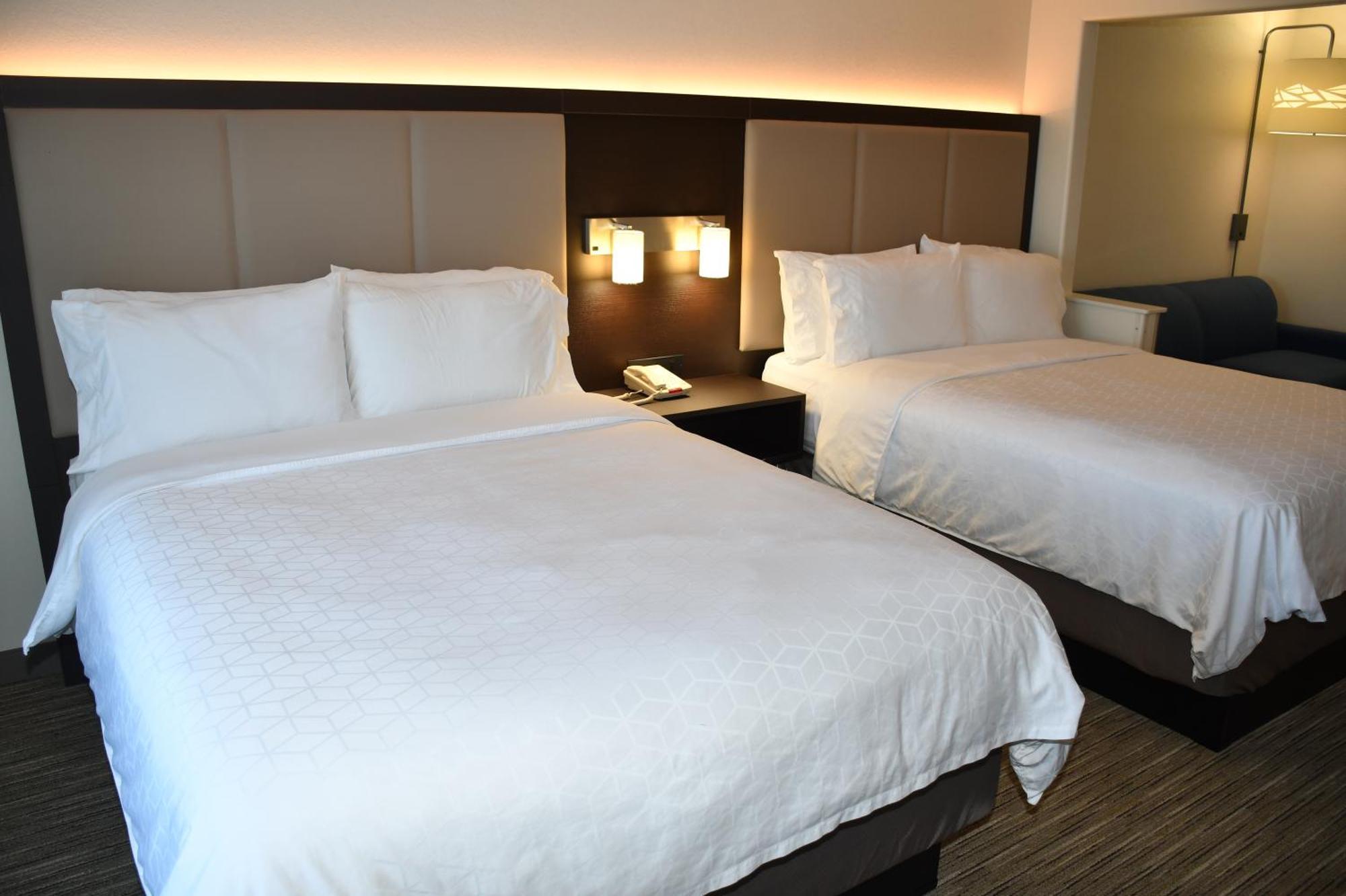 Holiday Inn Express Hotel & Suites Evanston By Ihg Rum bild