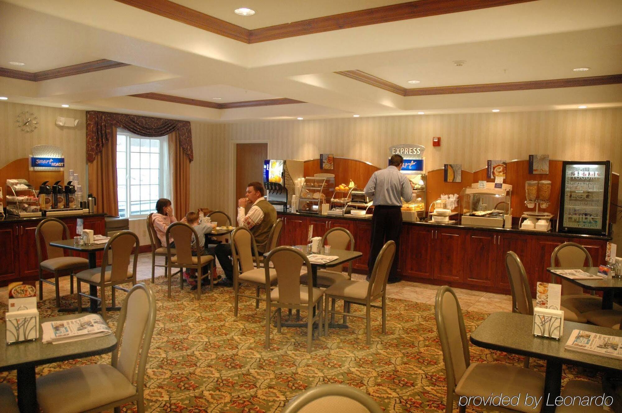 Holiday Inn Express Hotel & Suites Evanston By Ihg Exteriör bild
